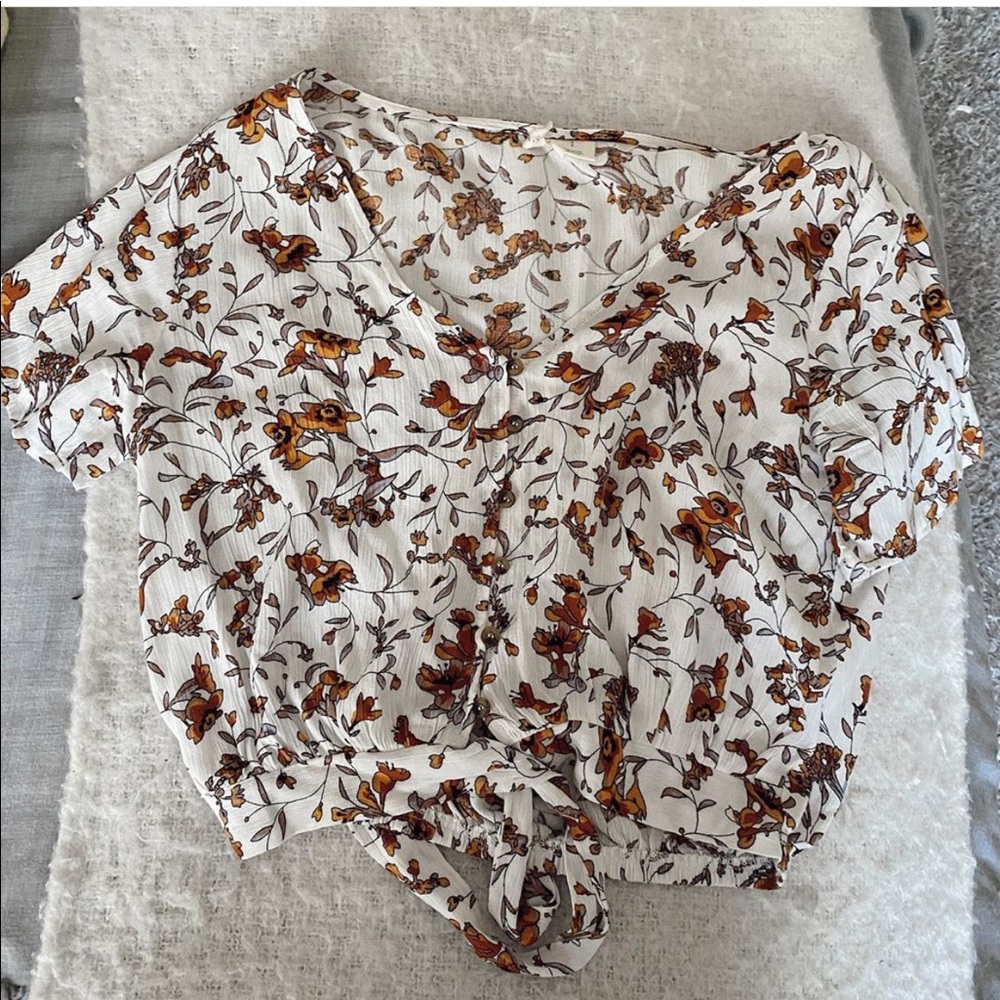 Pacsun Fall Tie Top